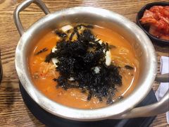 辛拉面-吴草鸡爪오초닭발韩食堂(融恒盈嘉中心店)
