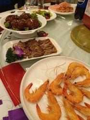 -鑫淼餐饮娱乐中心(江东街店)