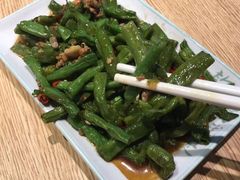 -老乡鸡(上海白玉兰广场店)
