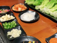 -肉甲韩国木炭烤肉(新壹街1店)