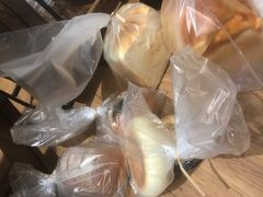 -沁屋面包店(人民东路店)