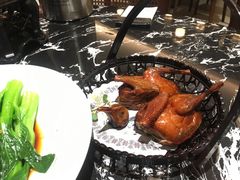 招牌流汁红烧乳鸽-小東馆(东纵路店)