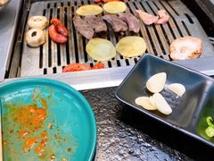 -臻牛烤肉