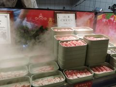 -四囍码头海鲜烧烤自助火锅(外滩南京东路悦荟广场店)