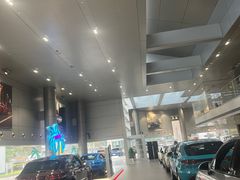 -成都锦江保时捷中心