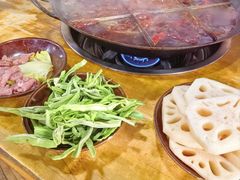 -正南齊北重庆老火锅(光华村直营店)