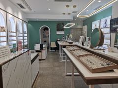 -无界眼镜MaxLess(南翔印象城店)