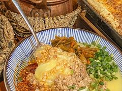 -麒麟风烤牛肉·云南烧烤小排档(丹凤街店)