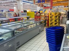 -沃尔玛(前山店)