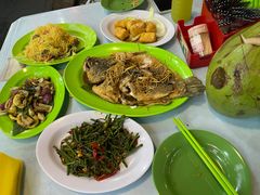 -明记烧鱼美味店