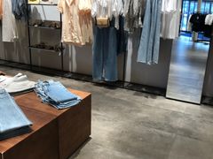 -URBAN REVIVO(西安Momopark店)