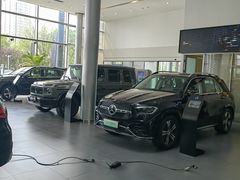 -天津波士信达奔驰4S店(卫津南路店)