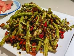 -老码头黑皮肘子锅包肉(赣水路店)