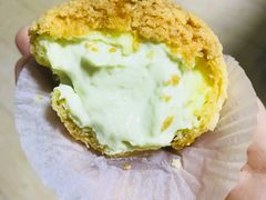 牛油果泡芙-丁香西饼屋(桂林路店)