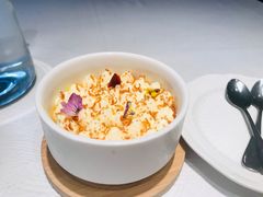榴莲夹心蛋糕-Mood 慕得.普洛旺斯(日月广场店)