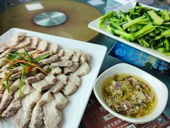 -油田美食农庄