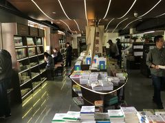 -新华书店(新街口旗舰店)