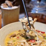 误入云南部落🌄，一口把山珍吃进肚里