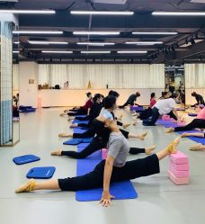 -深舞形体民族舞蹈工作室