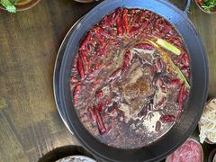 -黄潇洒老火锅(九眼桥宏济巷店)