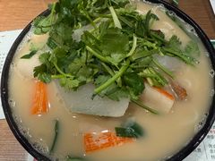 -肥汁米蘭香港米线(定西路店)
