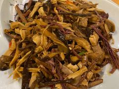 -小厨子私房菜·云南美食店