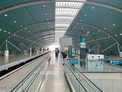 -龙阳路磁悬浮列车总站-停车场