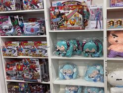 -逝水玩具折扣店
