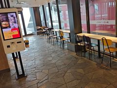 -麦当劳(国家体育场南路店)
