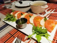 新鲜水牛芝士配番茄-Primo·丽莫意大利窑烤披萨