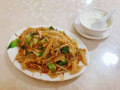 三丝炒陈村粉-老周记顺德双皮奶