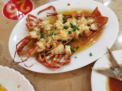 清蒸开边龙虾-双月饭店·20年老字号(新村店)