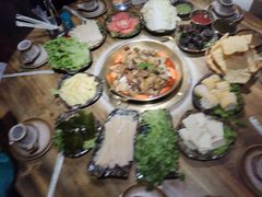 -顶顶汤火牛排火锅·经典铜锅涮肉