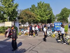 -老乡鸡(武汉中南梅苑小区地铁站店)