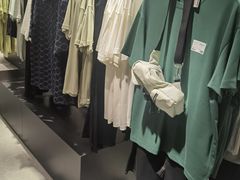 -URBAN REVIVO(欢乐海岸购物中心店)