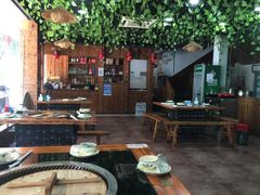 大堂-三里屯土灶炖公鸡地锅鸡(江东店)