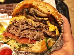 -The Habit Burger Grill 哈比特汉堡(复兴soho店)