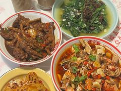 -堂瓦里·34年传统赣菜(第一街区店)