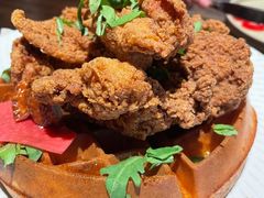 炸鸡华夫饼-Brut Eatery悦璞食堂(建国东路店)