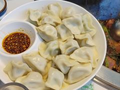 -雪乡人家东北菜·铁锅炖一切(高斯路店)