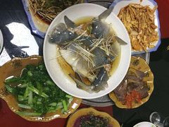 -韩妹鱼庄·泸定老字号(泸定店)