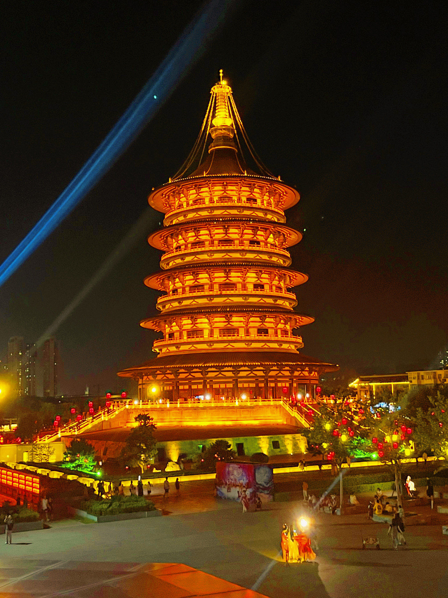 明堂天堂景区 明堂武则天理政的皇宫,夜景皇宫大殿很漂亮