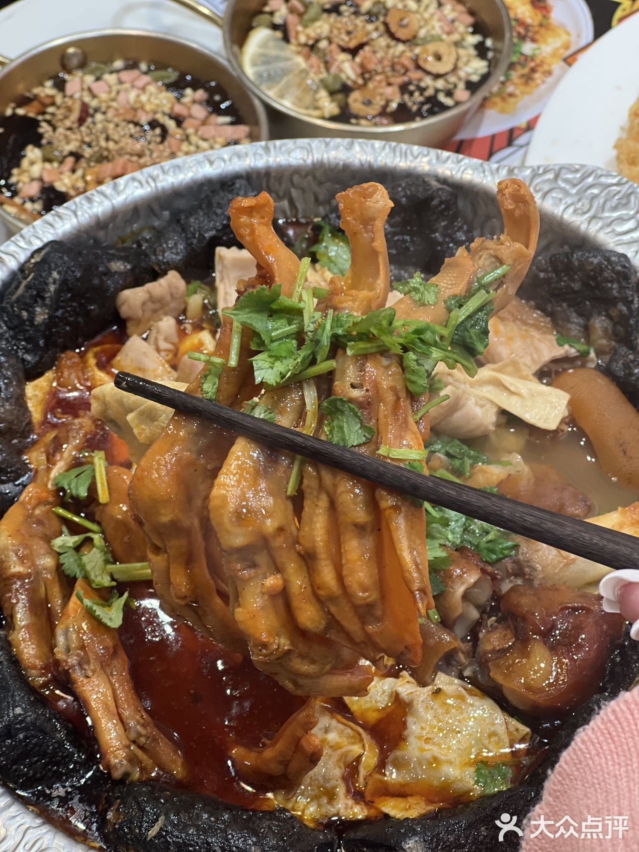 这家点吧点儿·螺蛳粉肥肠锅(团结湖店)妥妥的必吃榜品牌！