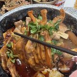 这家点吧点儿·螺蛳粉肥肠锅(团结湖店)妥妥的必吃榜品牌！