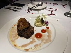 菲力牛排配香煎鹅肝-王品牛排(杭州大厦店)