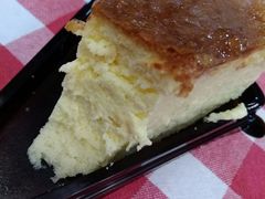 -红宝石·鲜奶小方·海派西点房(南丹店)