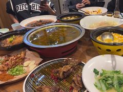 -有红鸡毛店·川菜(建设路店)