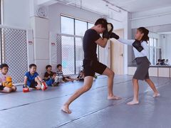 -EFL巴西柔术·综合格斗·泰拳·少儿体能训练(虹桥德必馆)