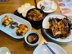 高山笋干烧肉-杭百味·大众精选杭帮菜(西湖音乐喷泉店)