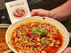 -麻辣总动员·川派海鲜·现炒浇头面·自贡菜(五彩城店)
